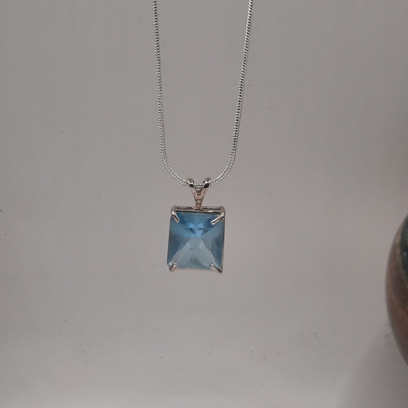 Aquamarine Necklace - Picture 2 of 3